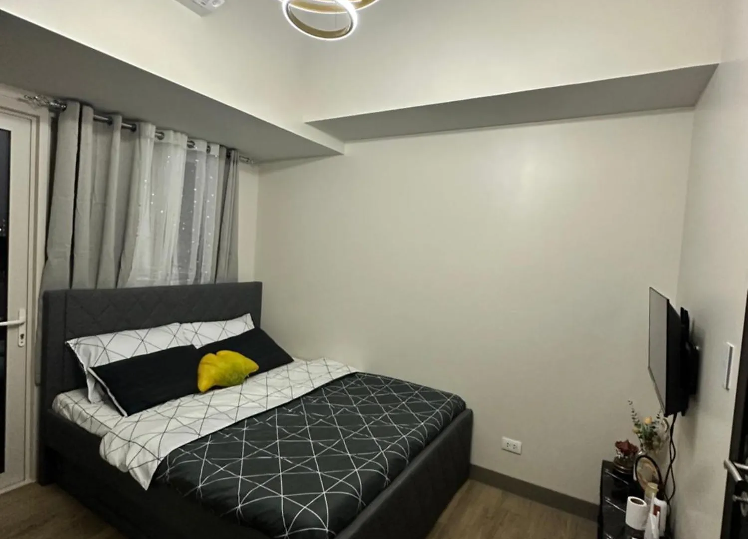 Splendid Sanctuary Apartment Manila