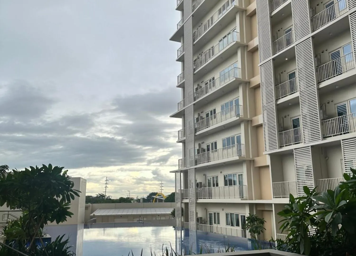 Splendid Sanctuary Apartment Manila